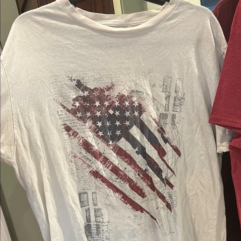 Gildan Red, White, and Gray Short Sleeve Tees - Picture 6 of 7